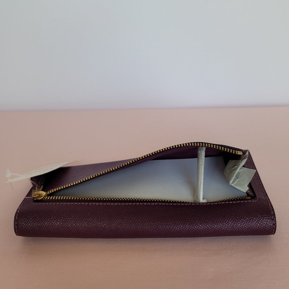 COACH Wyn Envelope Crossgrain Leather Large Wallet –Deep Berry⭐ - Picture 8 of 16